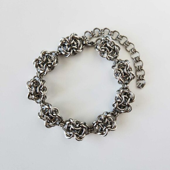Vintage medieval elf style silver orc weave chainmail bracelet - Picture 7 of 11